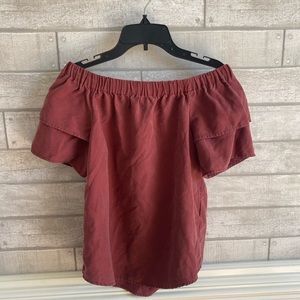 H&M maroon shoulder shirt